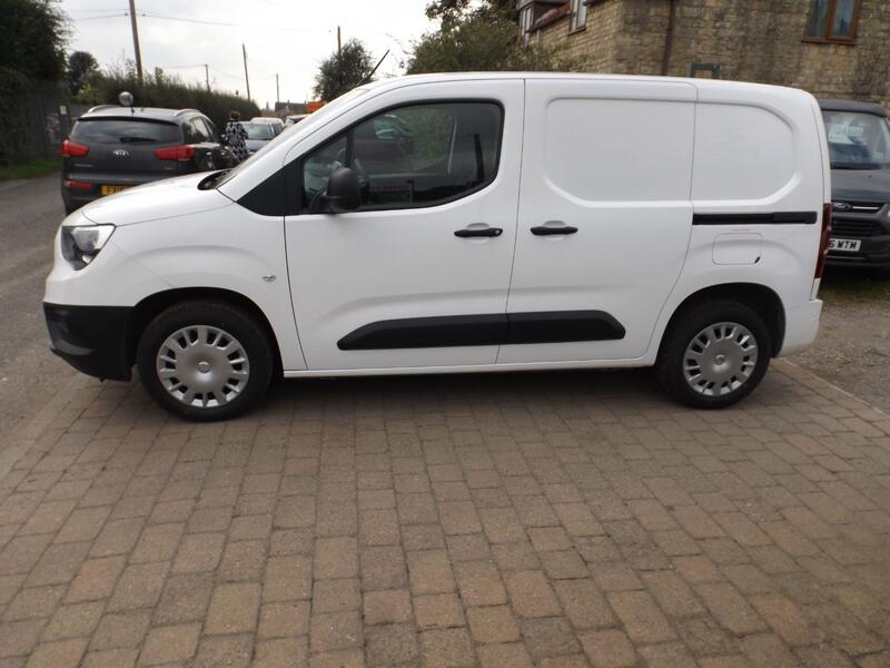 VAUXHALL COMBO