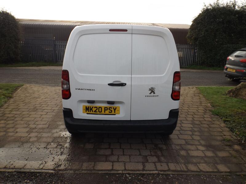 PEUGEOT PARTNER