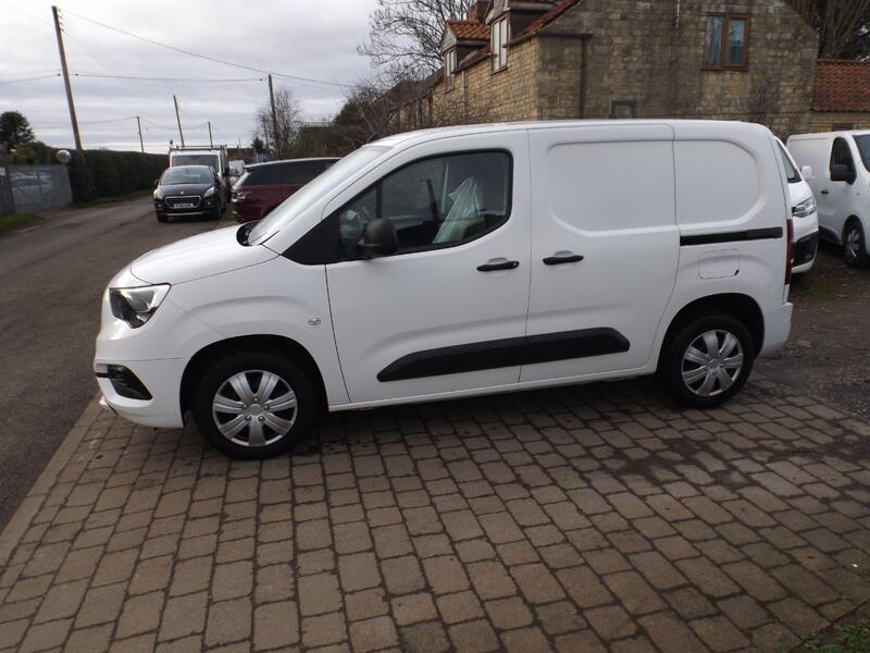 VAUXHALL COMBO