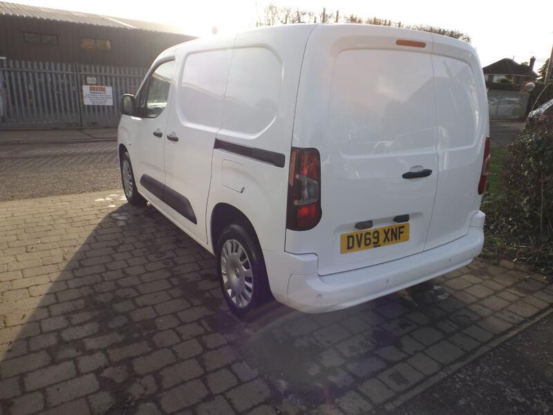 VAUXHALL COMBO