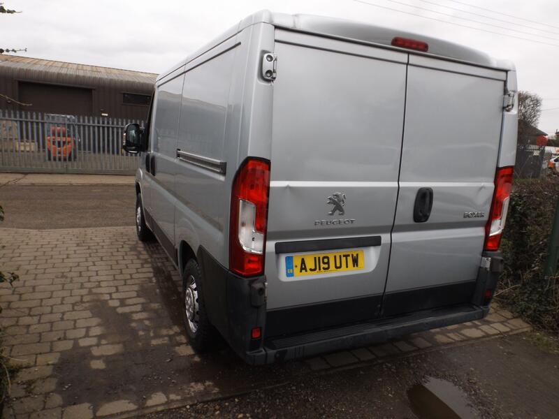PEUGEOT BOXER
