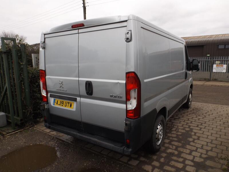 PEUGEOT BOXER