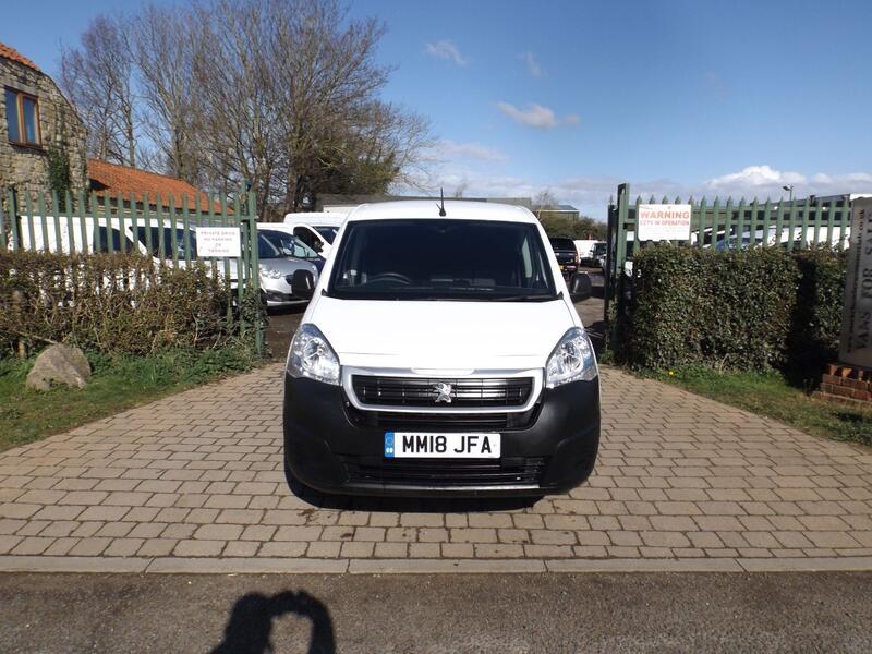 PEUGEOT PARTNER