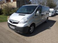 VAUXHALL VIVARO