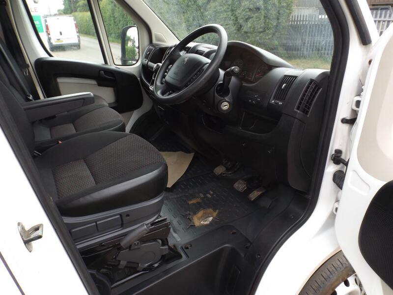 PEUGEOT BOXER