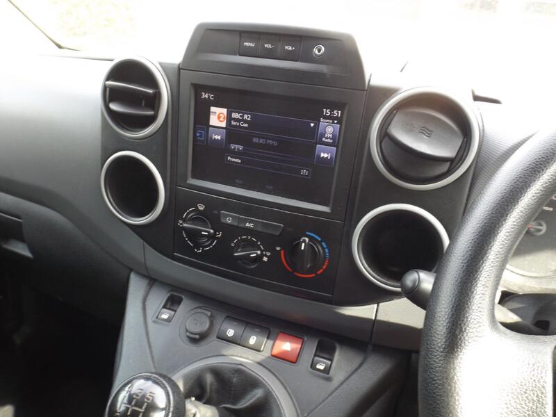 PEUGEOT PARTNER