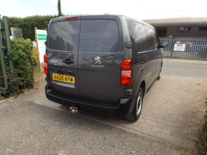 PEUGEOT EXPERT