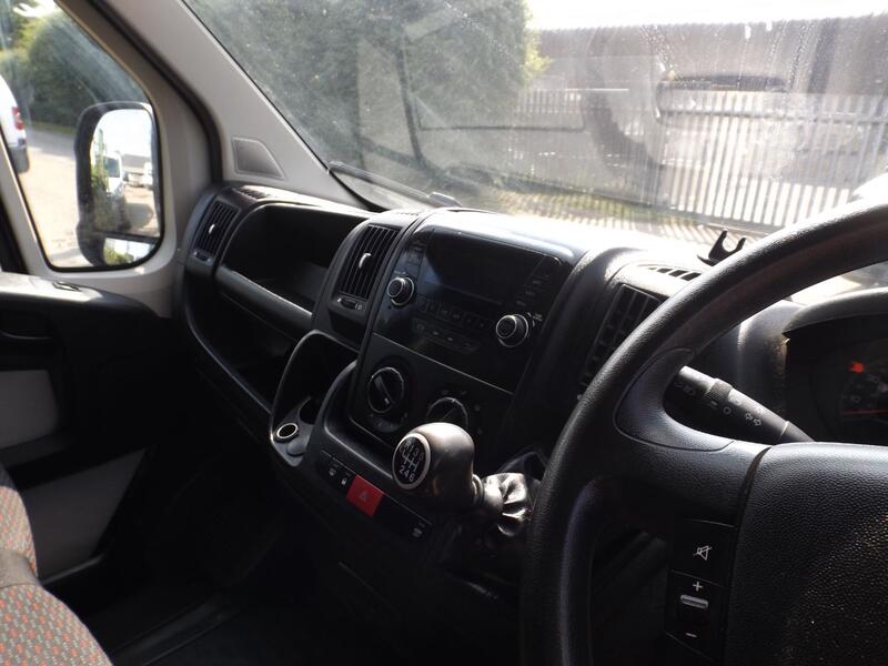 PEUGEOT BOXER